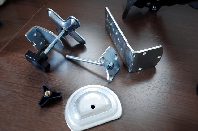 R0130786グロメット式の固定方法