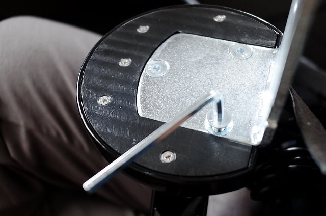 クランプ式の固定方法