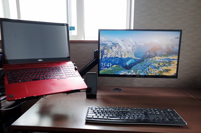 デュアルモニターアームの導入はメリットがたくさん