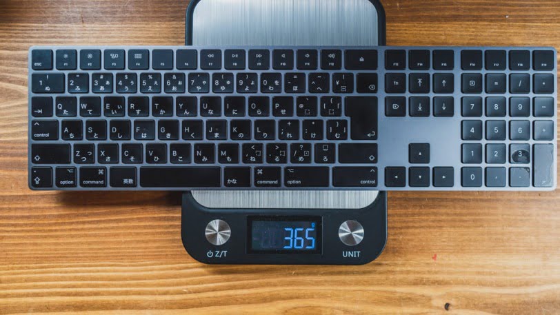 Magic keyboard スペースグレイ レビュー｜ミニマルで美しいテンキー付きのキーボード | ATOMS